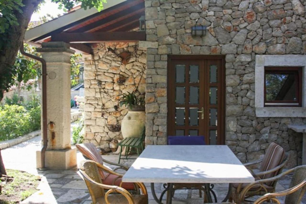 Holiday home Stone House Retreat *